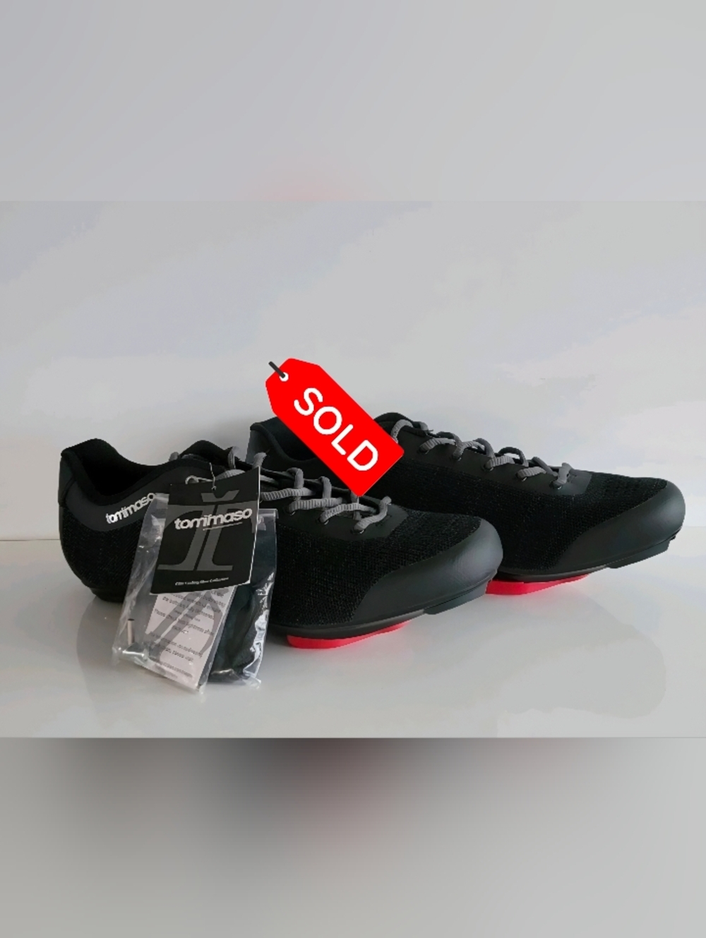 SOLD....Tomasso Cycling Shoes knit for indoor or road cycling M Size 11 NEW